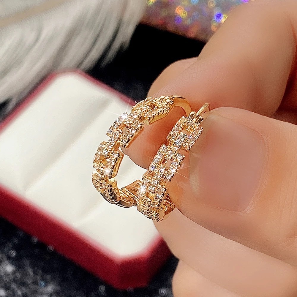 New Women’s Gold Plated Crystal Chopped Rhinestone Earrings - Picture 4 of 6